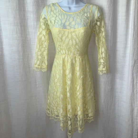 NWOT- Free People *YELLOW* Floral Lace Boho Dress! - Picture 3 of 7